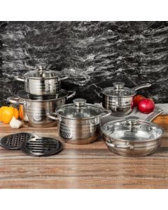 ensemble de 12 moules avec 5 moules